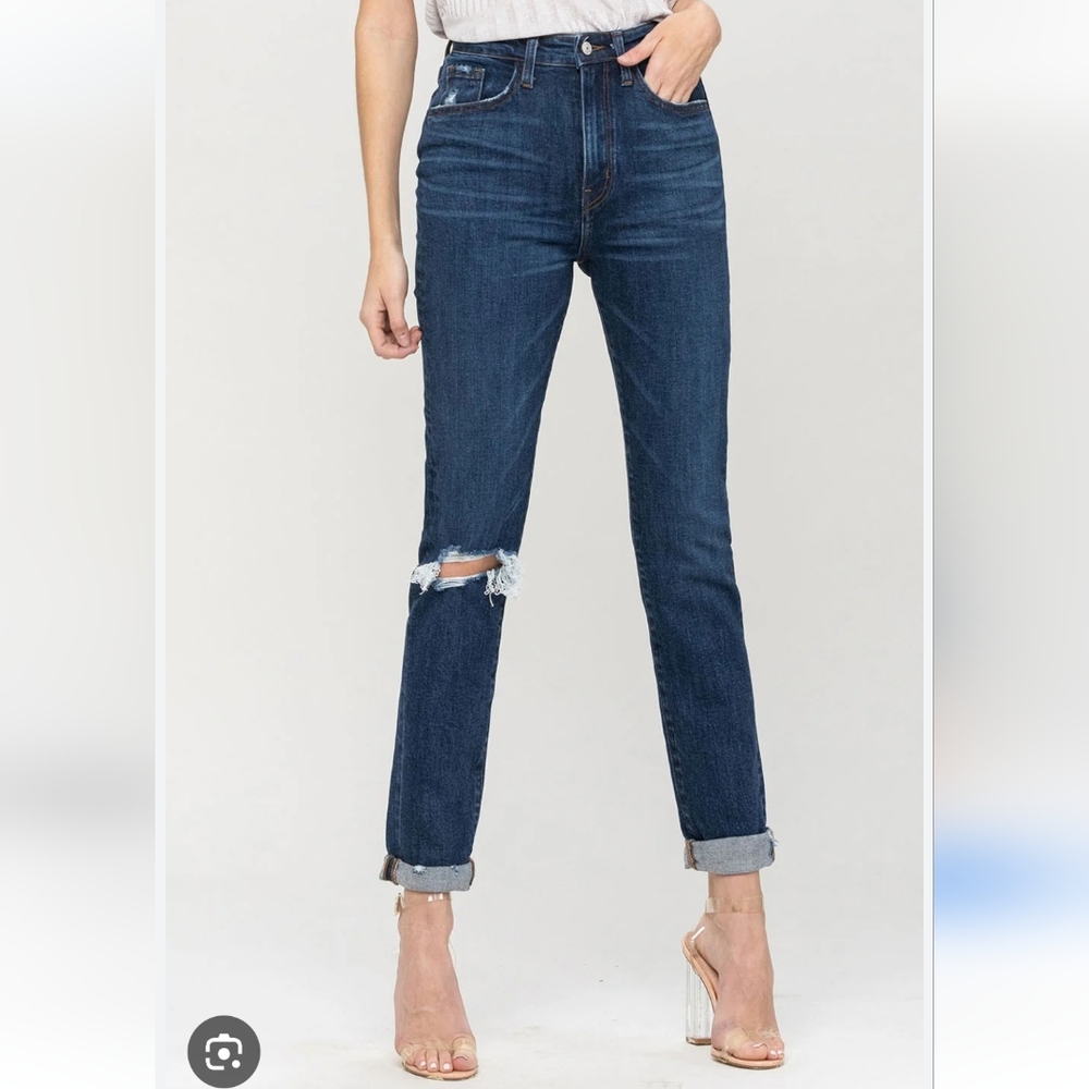 Vervet NWT Erika Stretch Mom Jean Dark Wash Size 30